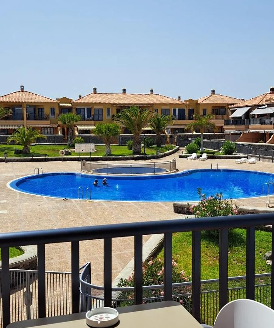 Amarillo Apartment Arona  Spain