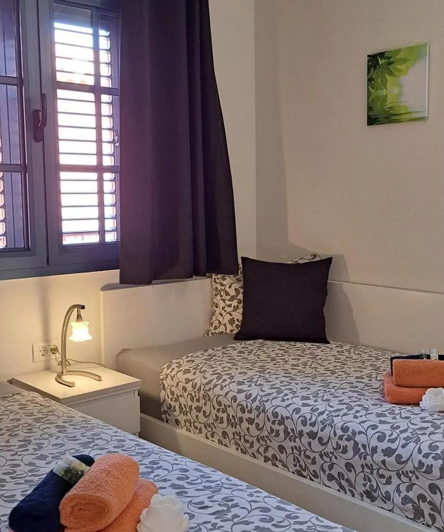 Amarillo Apartment Arona  Spain